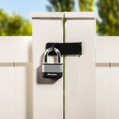Master Lock Elite™ Heavy Duty Lock with Hardened Boron Steel Shackle, 2-5/8 in. (67mm) wide, 1-1/2 in. (38mm) Shackle